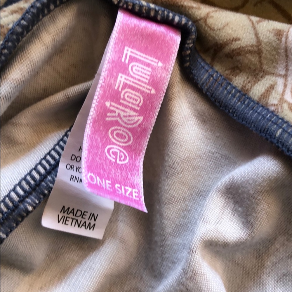 LuLaRoe x Disney Tigger leggings OS 🐠🌸 - Picture 3 of 3